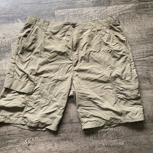 Wrangler ATG Men's Khaki Cargo Shorts